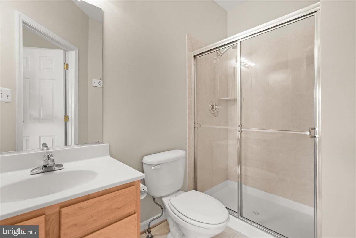 Winchester, Virginia, 22601, United States, 4 Bedrooms Bedrooms, ,5 BathroomsBathrooms,Residential,For Sale,1874493