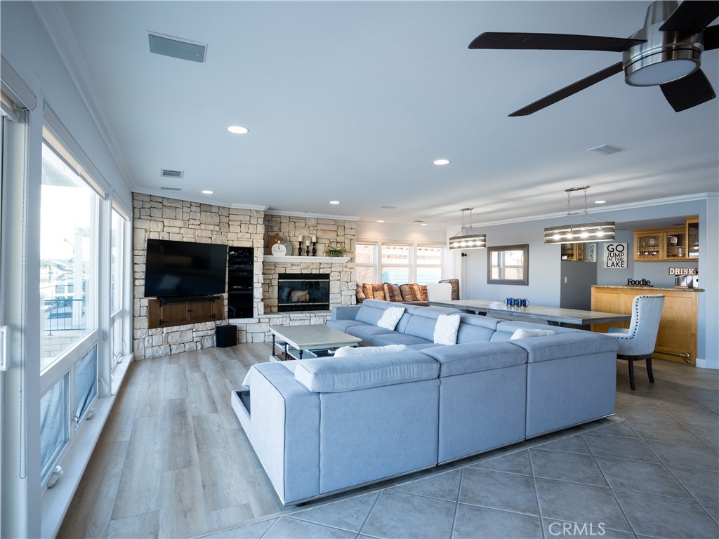 Helendale, California, 92342, United States, 4 Bedrooms Bedrooms, ,4 BathroomsBathrooms,Residential,For Sale,1991488