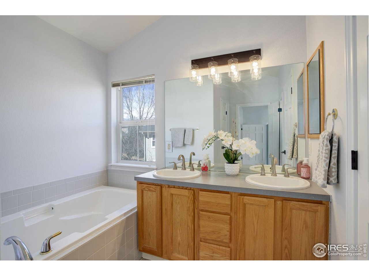 Lafayette, Colorado, 80026, United States, 5 Bedrooms Bedrooms, ,3 BathroomsBathrooms,Residential,For Sale,1993027