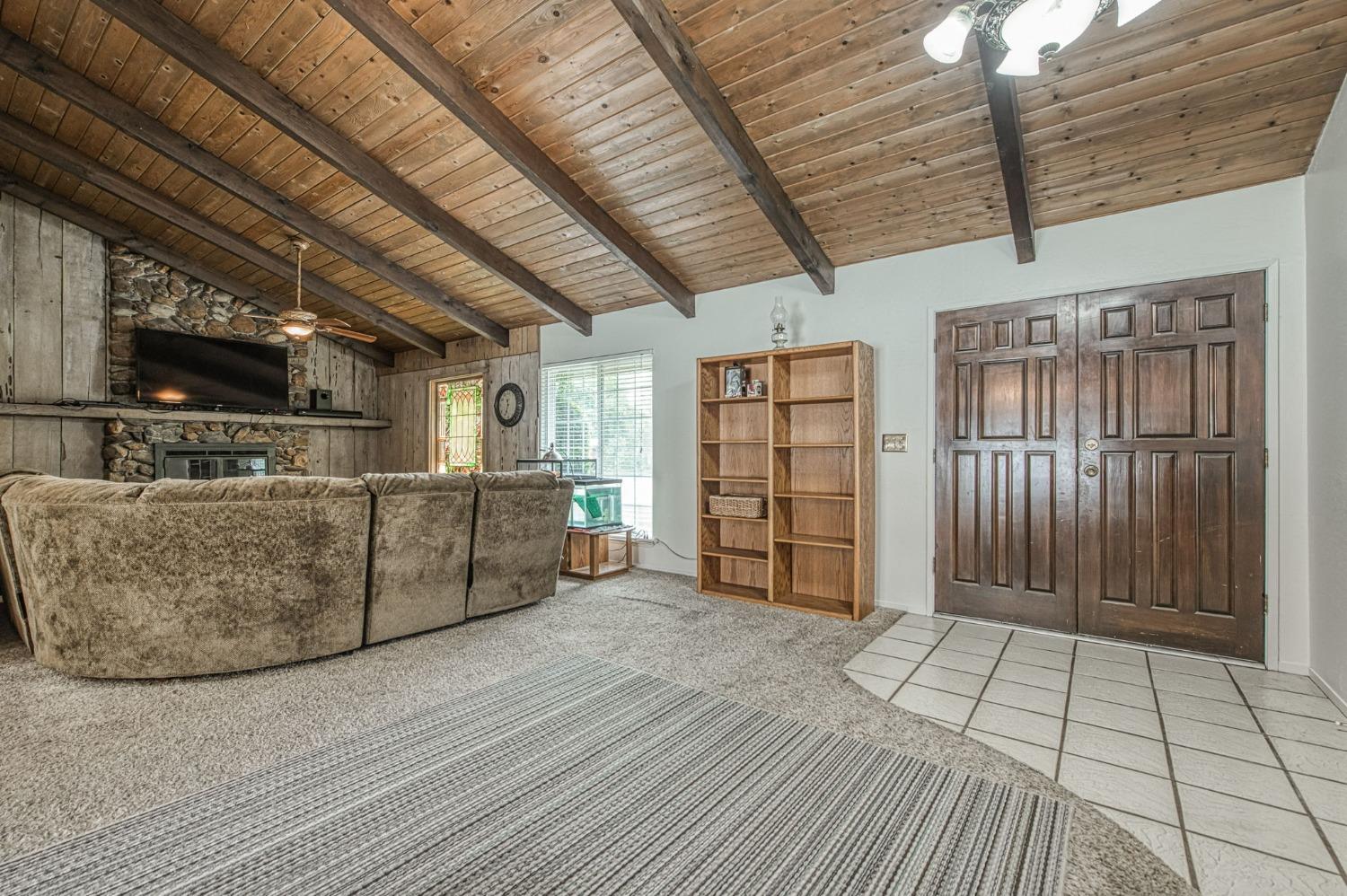 Sanger, California, 93657, United States, 4 Bedrooms Bedrooms, ,3 BathroomsBathrooms,Residential,For Sale,1897829