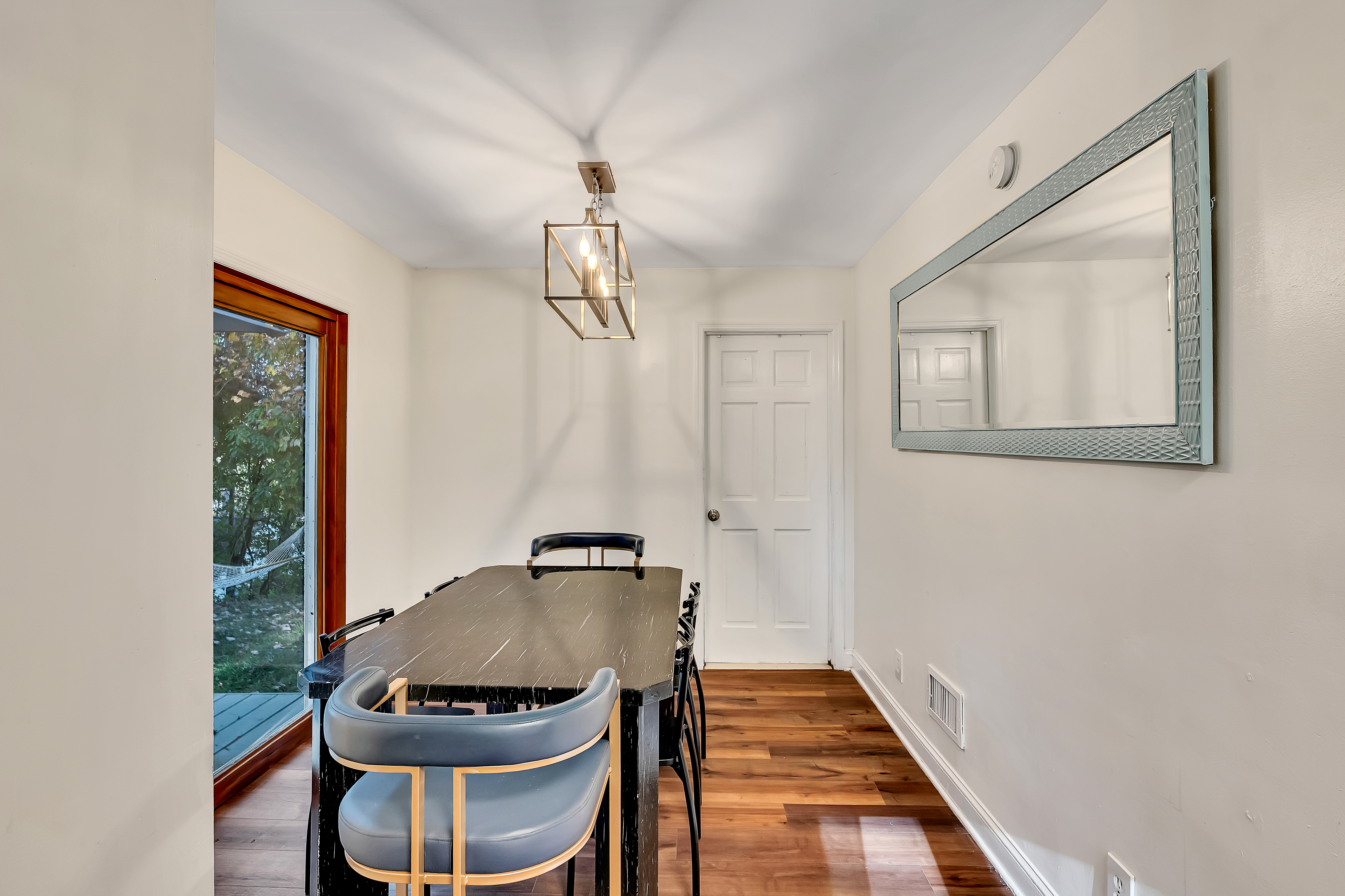  46 Seneca Road, Sand Lake, NY, 12196 - 物件實景
