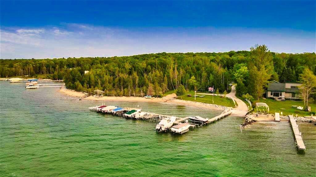 East Jordan, Michigan, 49727, United States, 3 Bedrooms Bedrooms, ,3 BathroomsBathrooms,Residential,For Sale,1804420