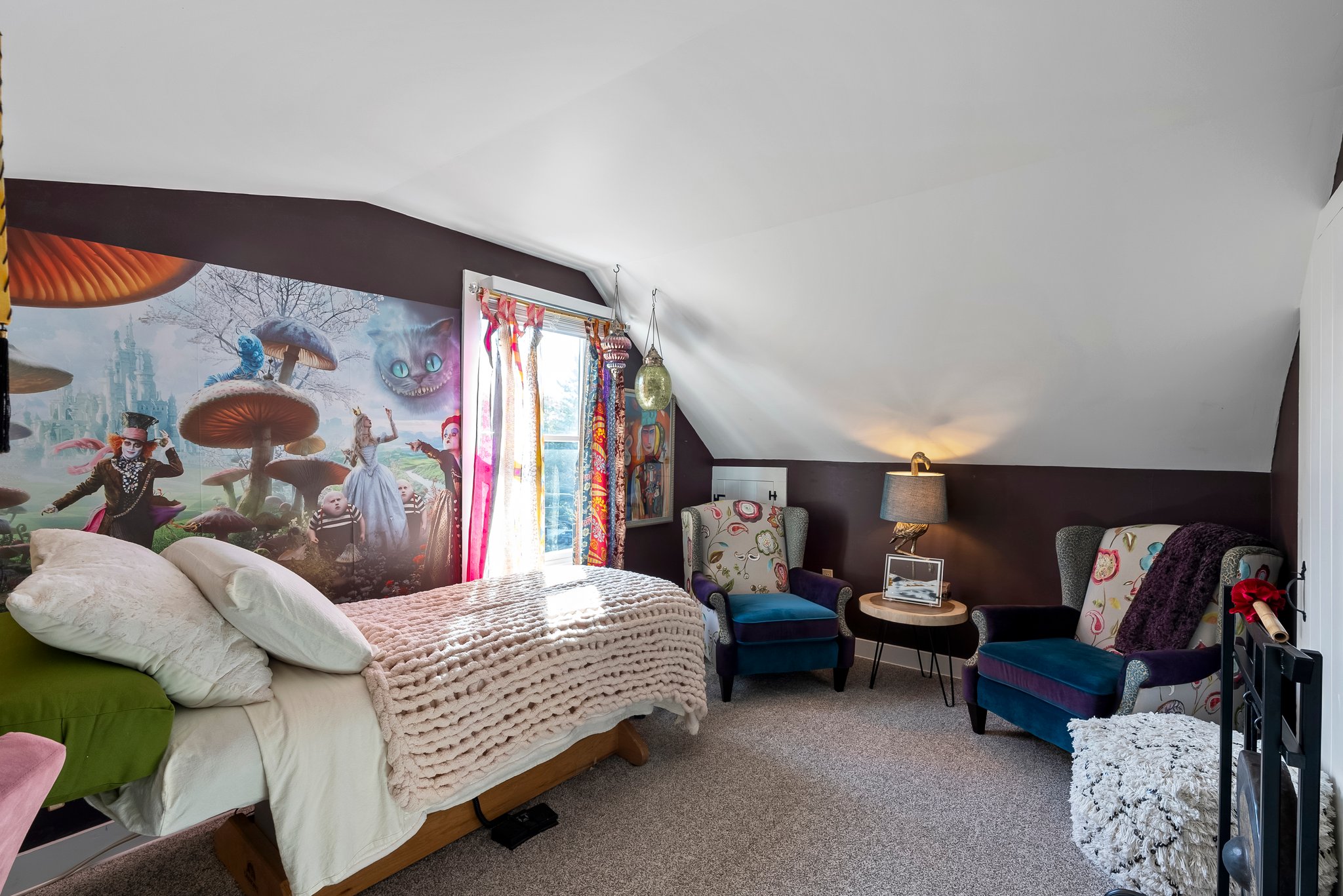  Charming Expanded Cape is Newly Remodeled - 物件實景