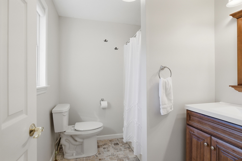 Monson, Massachusetts, 01057, United States, 4 Bedrooms Bedrooms, ,3 BathroomsBathrooms,Residential,For Sale,1969322