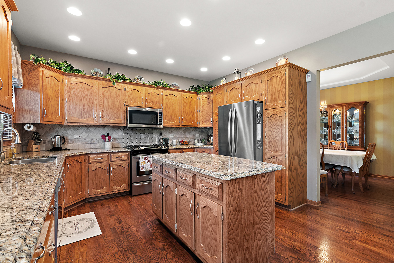 Orland Park, Illinois, 60467, United States, 4 Bedrooms Bedrooms, ,4 BathroomsBathrooms,Residential,For Sale,1984094