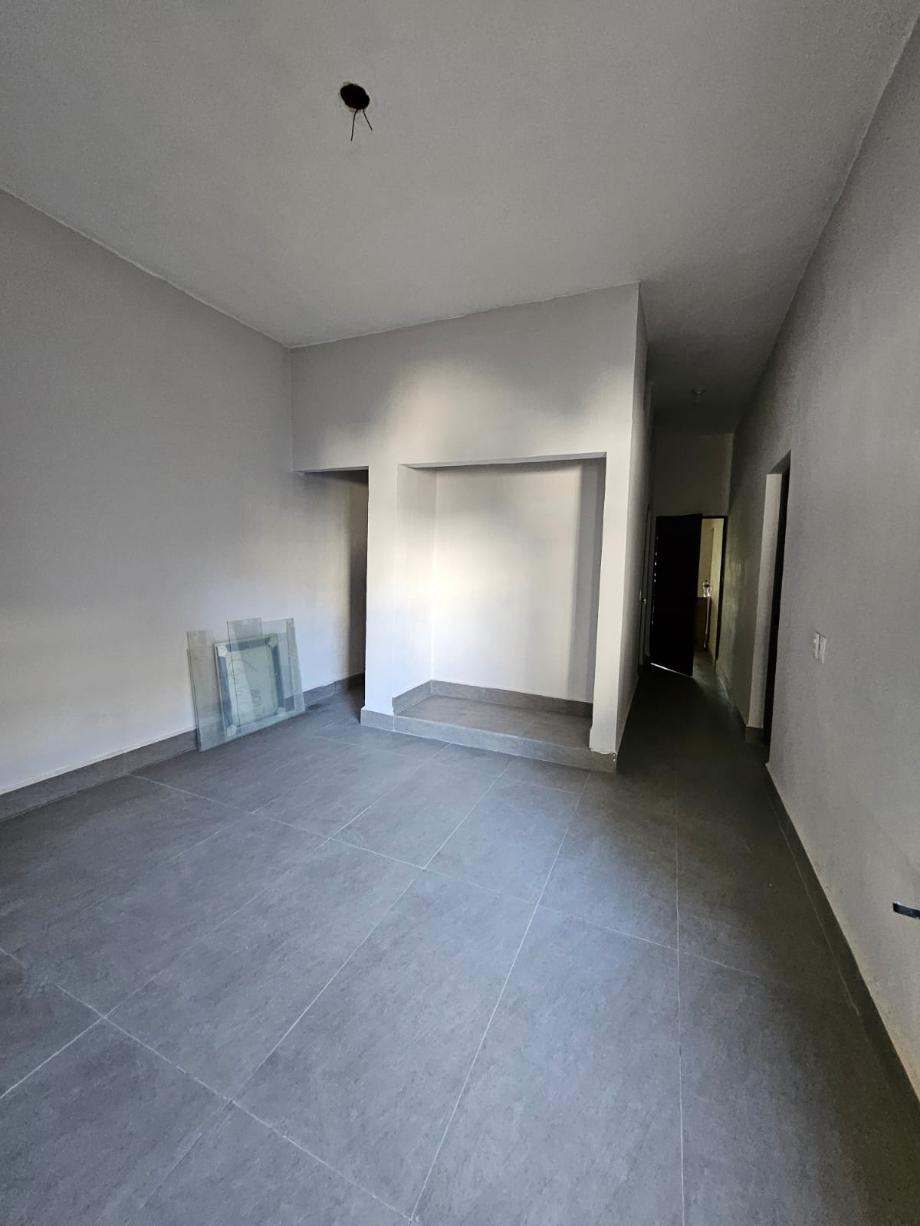 Monterrey, Nuevo León, 64000, Mexico, 6 Bedrooms Bedrooms, ,4 BathroomsBathrooms,Residential,For Sale,1997199