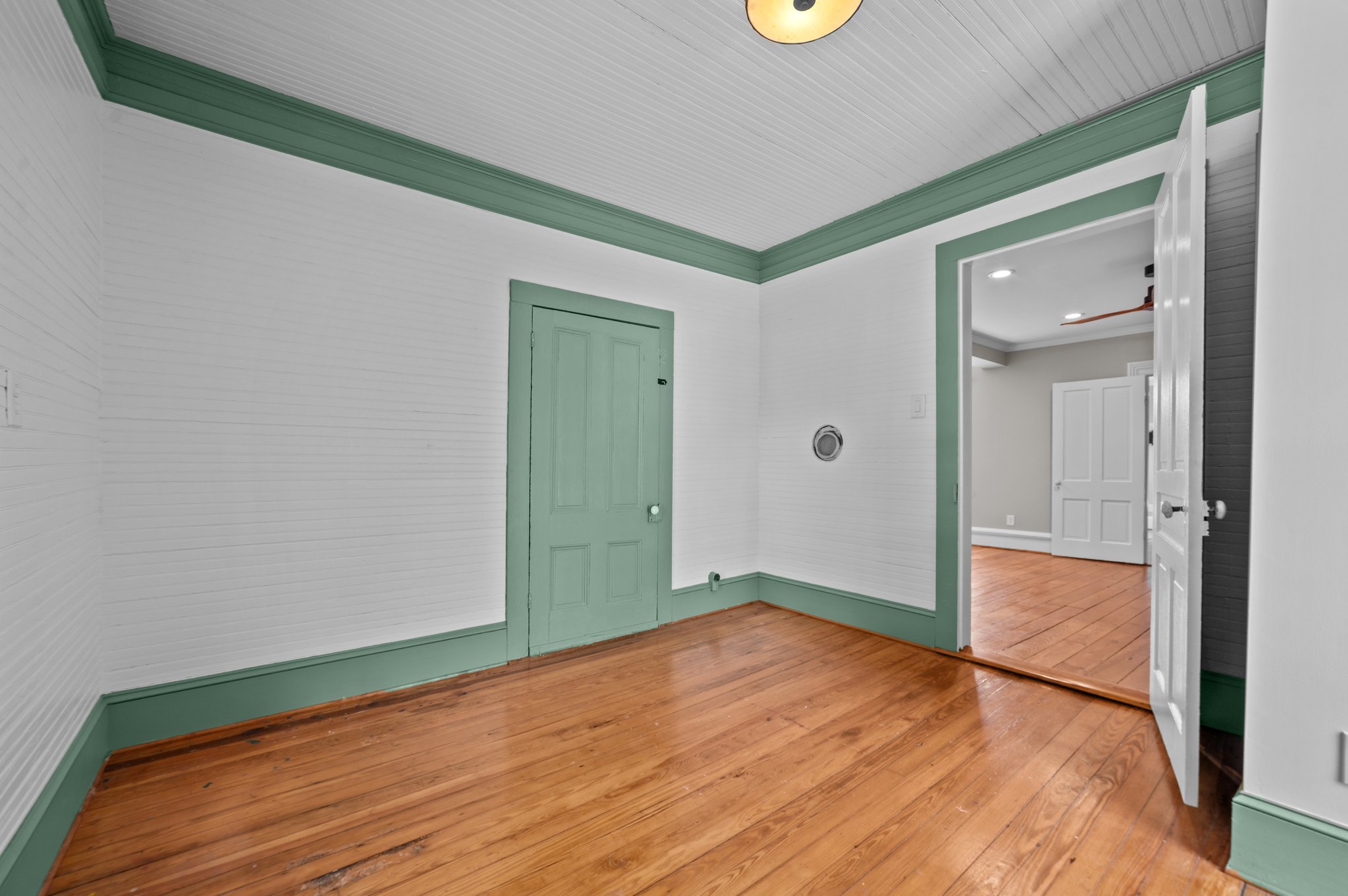 Washington, North Carolina, 27889, United States, 5 Bedrooms Bedrooms, ,3 BathroomsBathrooms,Residential,For Sale,1869236