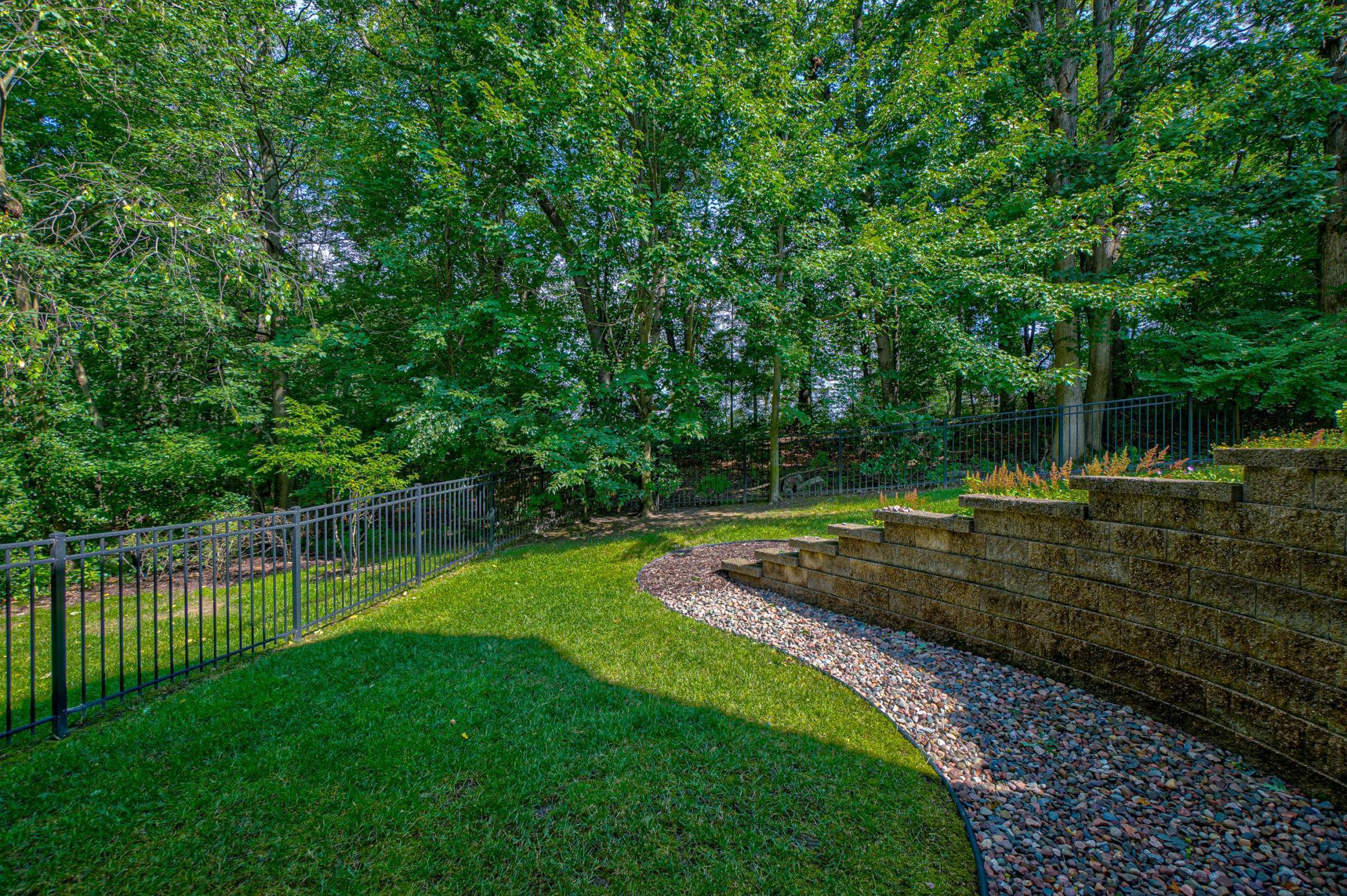 Eau Claire, Wisconsin, 54701, United States, 6 Bedrooms Bedrooms, ,2 BathroomsBathrooms,Residential,For Sale,1992855