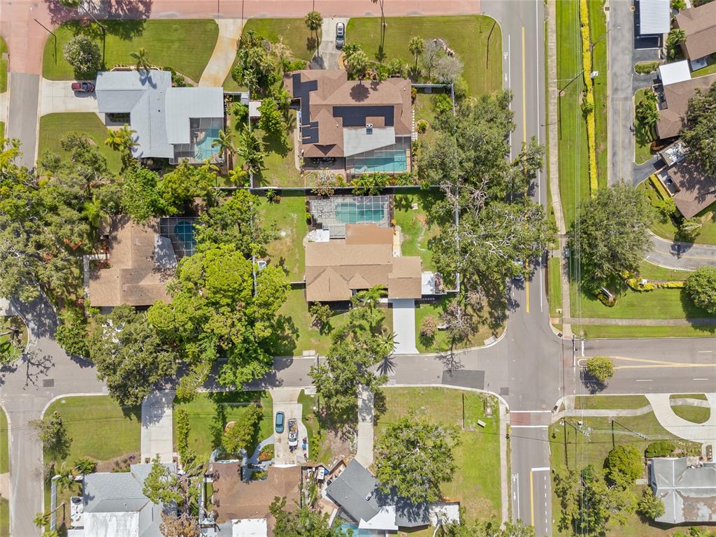 St Petersburg, Florida, 33705, United States, 4 Bedrooms Bedrooms, ,2 BathroomsBathrooms,Residential,For Sale,1919493