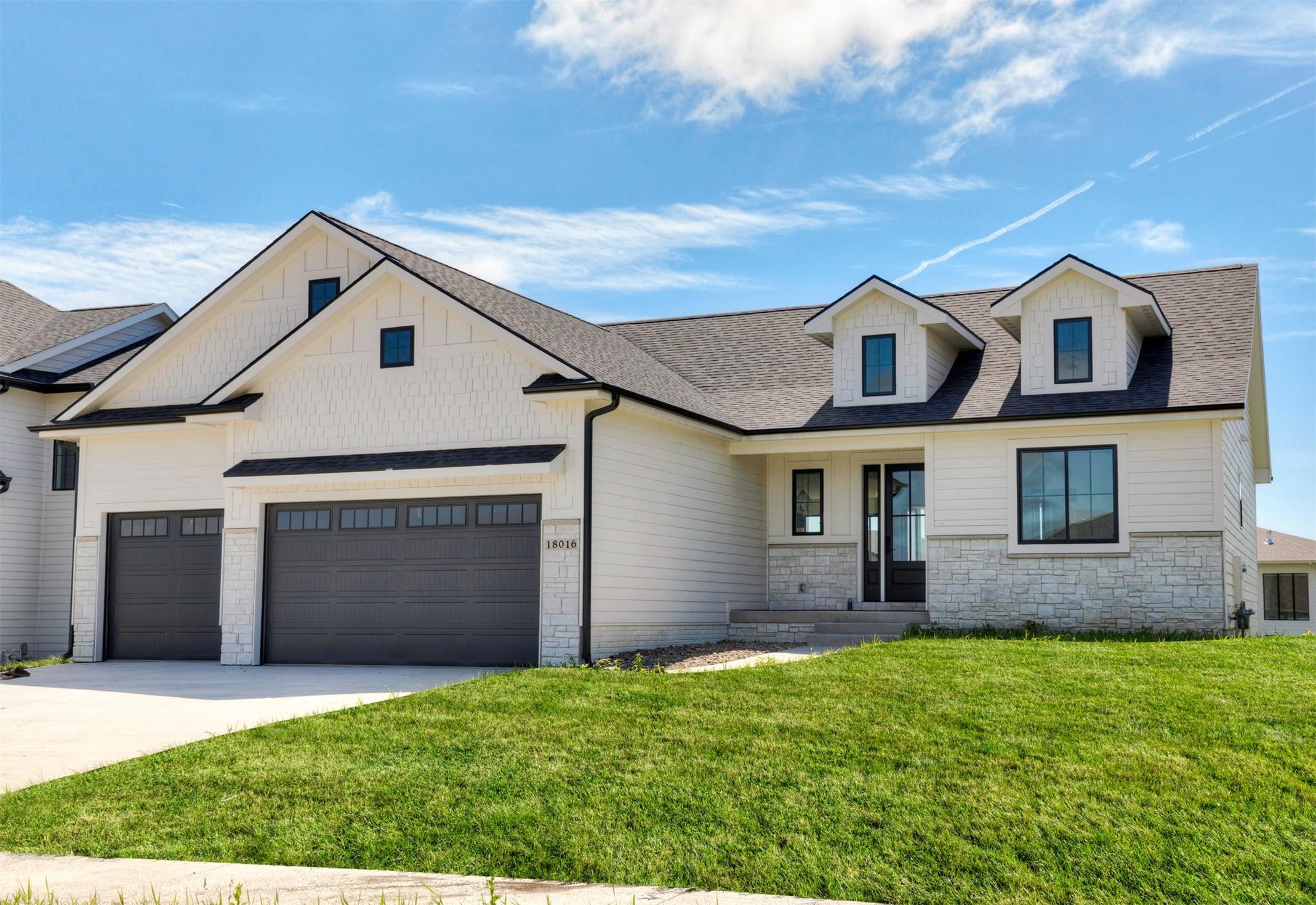 Clive, Iowa, 50325, United States, 5 Bedrooms Bedrooms, ,3 BathroomsBathrooms,Residential,For Sale,1910418