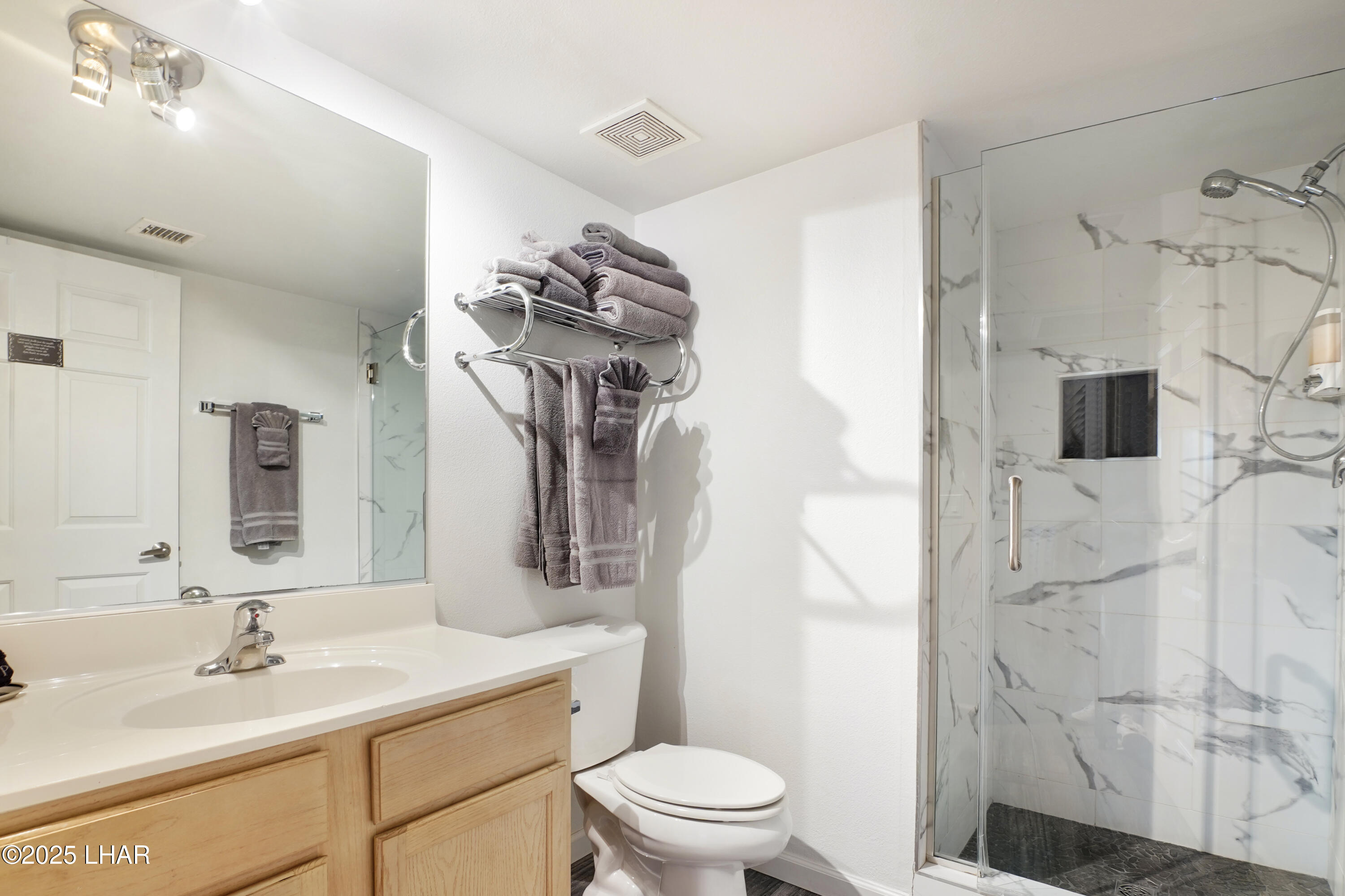 Lake Havasu City, Arizona, 86403, United States, 2 Bedrooms Bedrooms, ,1 BathroomBathrooms,Residential,For Sale,1999081