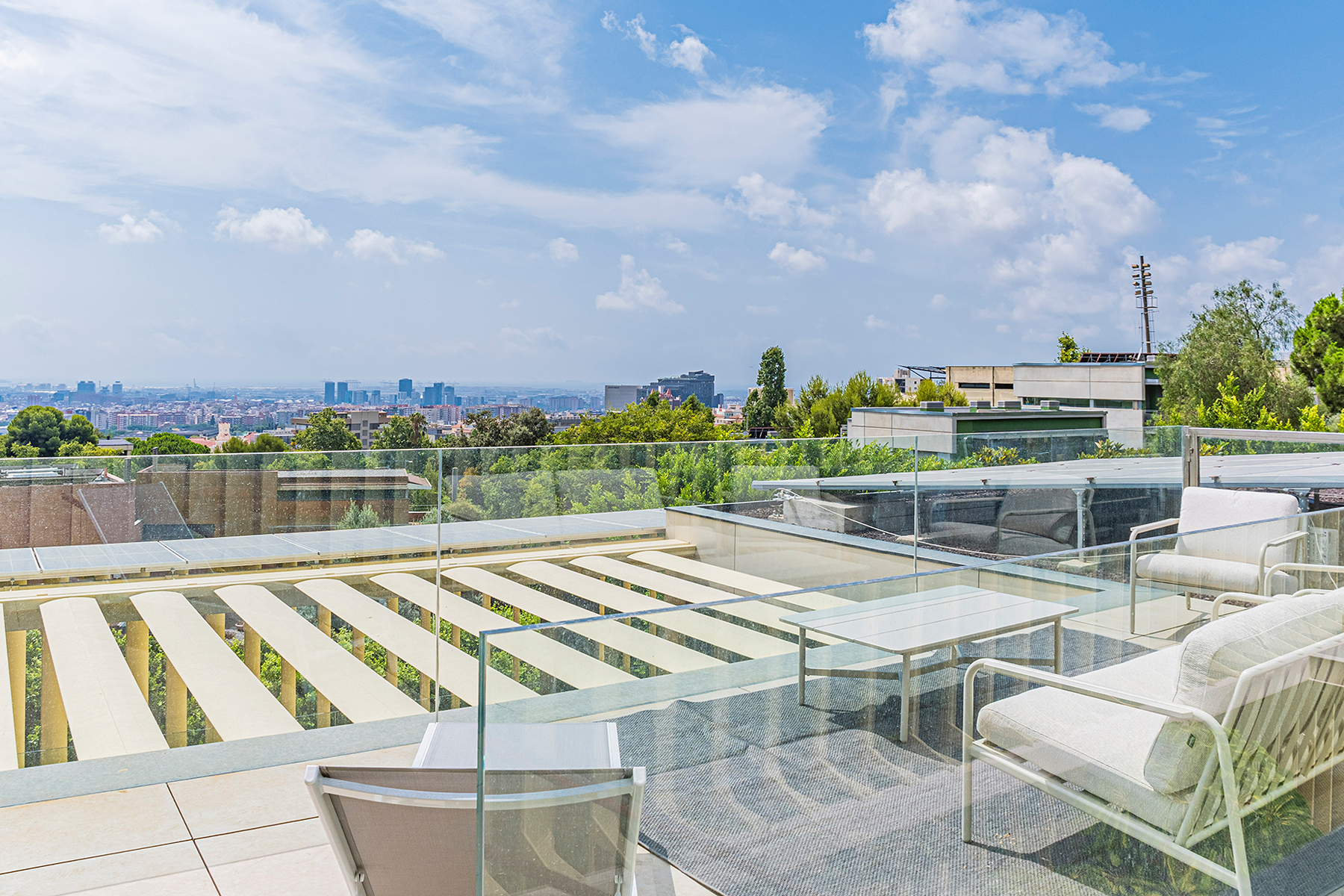  Luxury contemporary villa with pool, garden, and top energy efficiency - 物件實景
