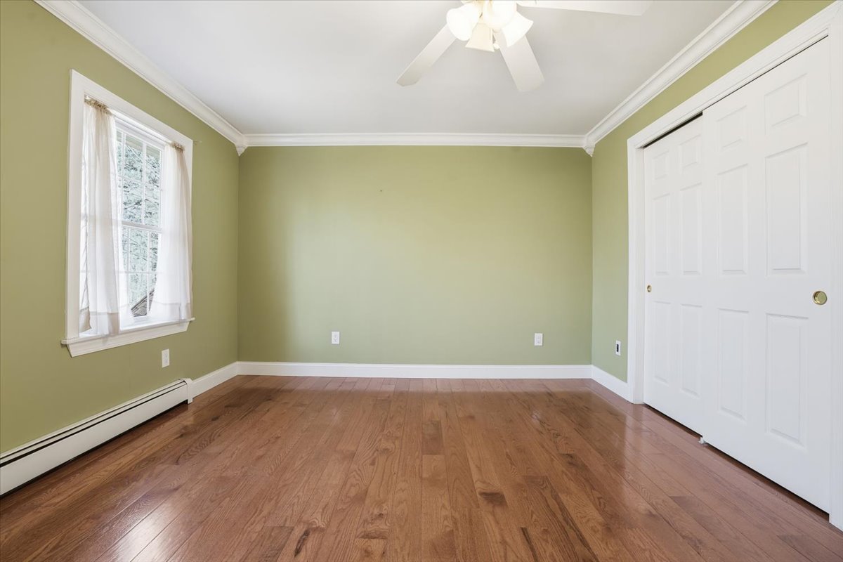 Milford, Pennsylvania, 18337, United States, 4 Bedrooms Bedrooms, ,3 BathroomsBathrooms,Residential,For Sale,2013781