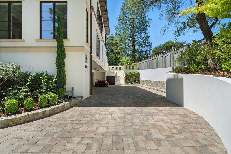 San Mateo, California, 94402, United States, 4 Bedrooms Bedrooms, ,6 BathroomsBathrooms,Residential,For Sale,1836989