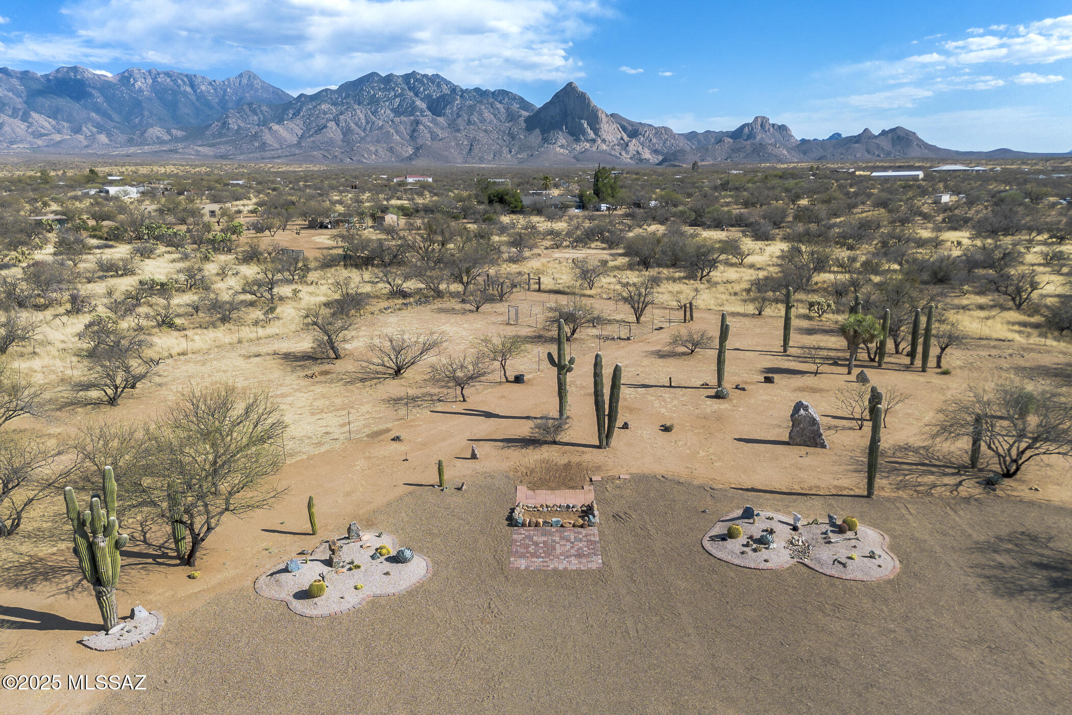Amado, Arizona, 85645, United States, 5 Bedrooms Bedrooms, ,4 BathroomsBathrooms,Residential,For Sale,1752997