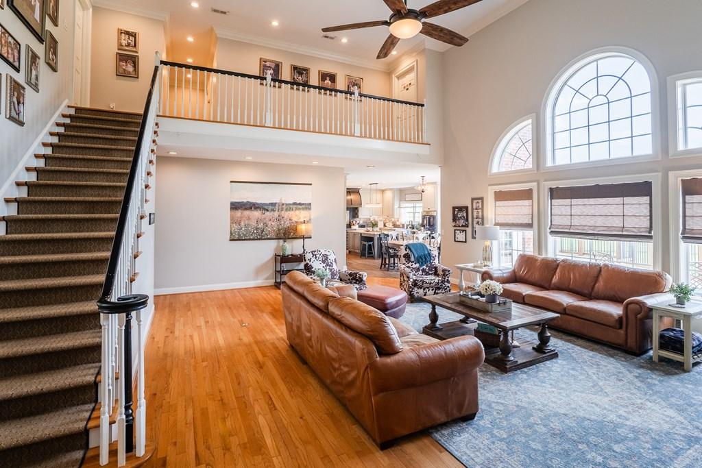 CHATSWORTH, Georgia, 30705, United States, 5 Bedrooms Bedrooms, ,6 BathroomsBathrooms,Residential,For Sale,1846610