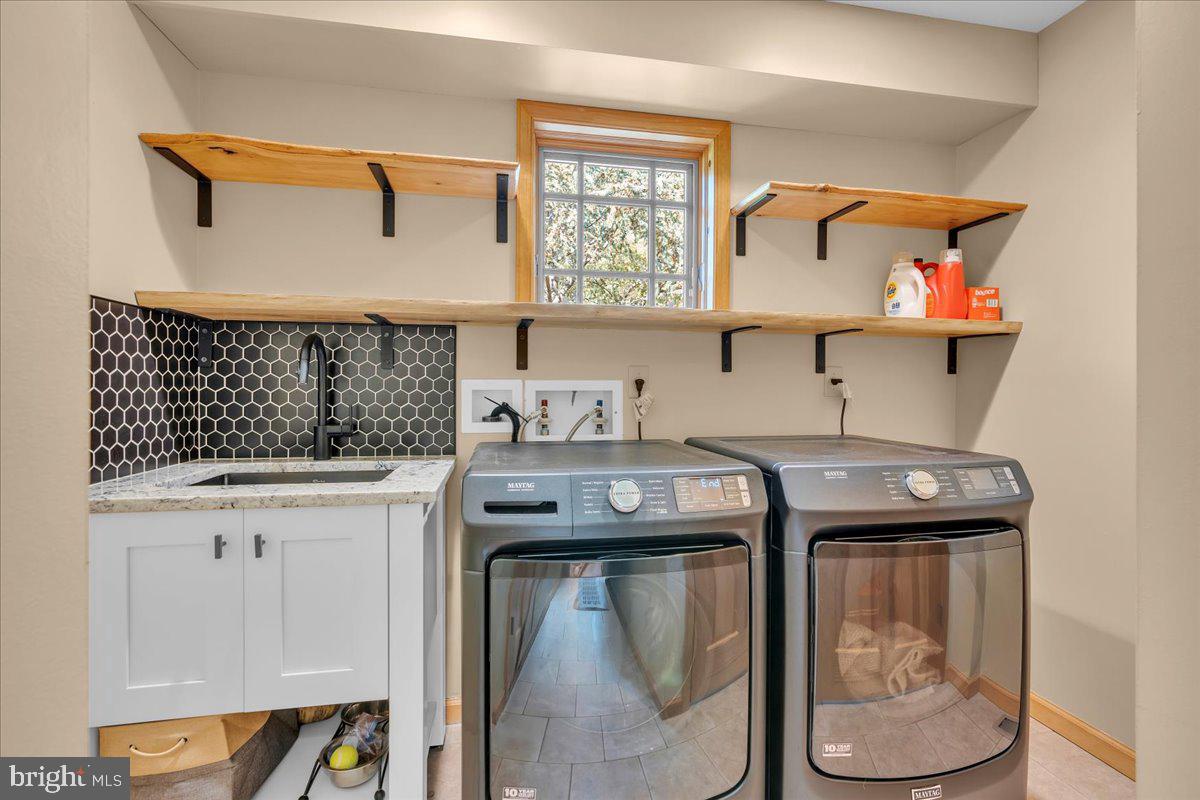 FRANKLINVILLE, New Jersey, 08322, United States, 4 Bedrooms Bedrooms, ,3 BathroomsBathrooms,Residential,For Sale,1976582