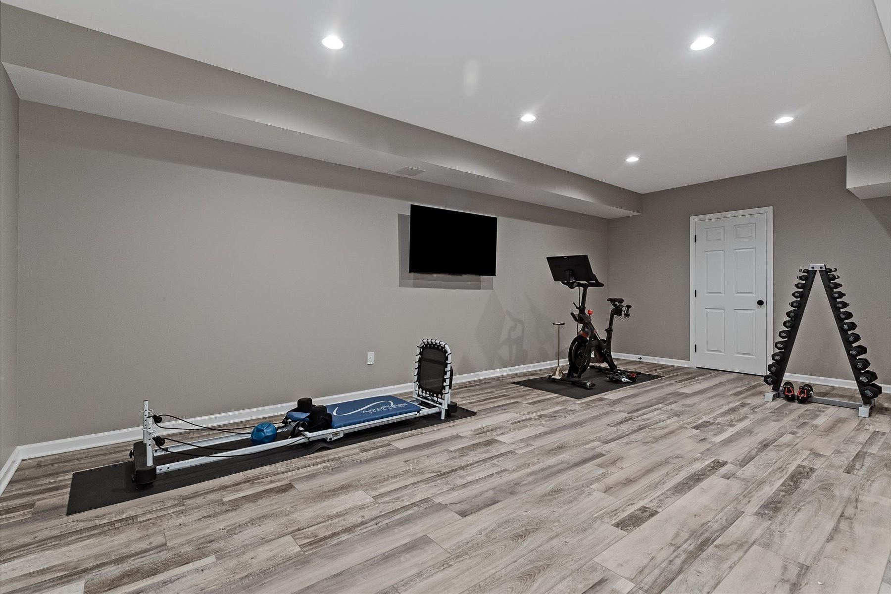  Luxury Townhome Offers Sophisticated Living and Privacy - 物件實景