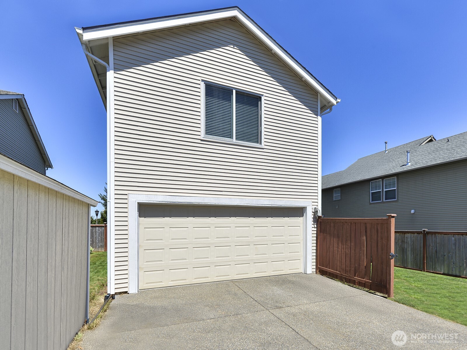 Dupont, Washington, 98327, United States, 4 Bedrooms Bedrooms, ,3 BathroomsBathrooms,Residential,For Sale,1897327