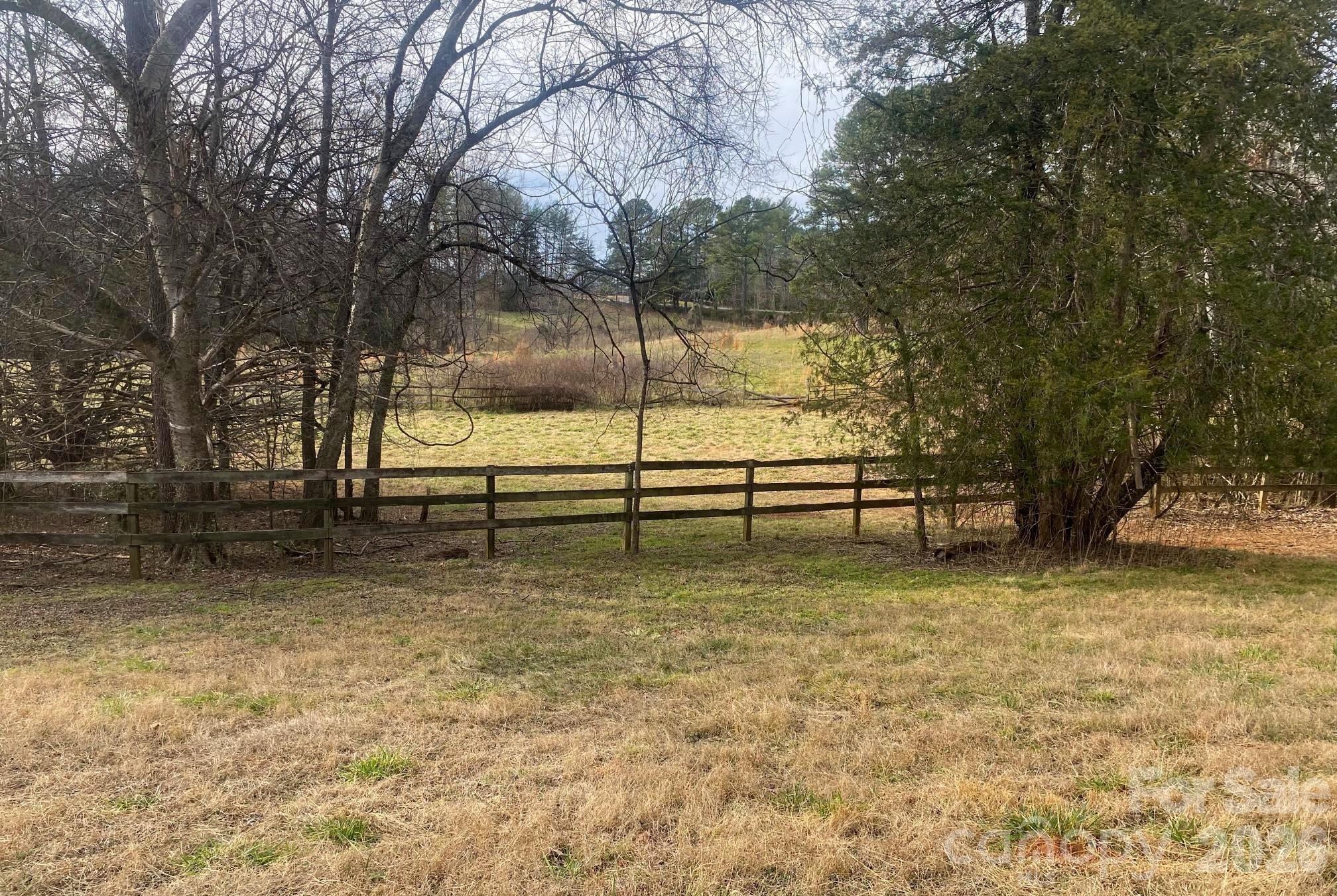 Columbus, North Carolina, 28722, United States, 2 Bedrooms Bedrooms, ,2 BathroomsBathrooms,Residential,For Sale,2044748