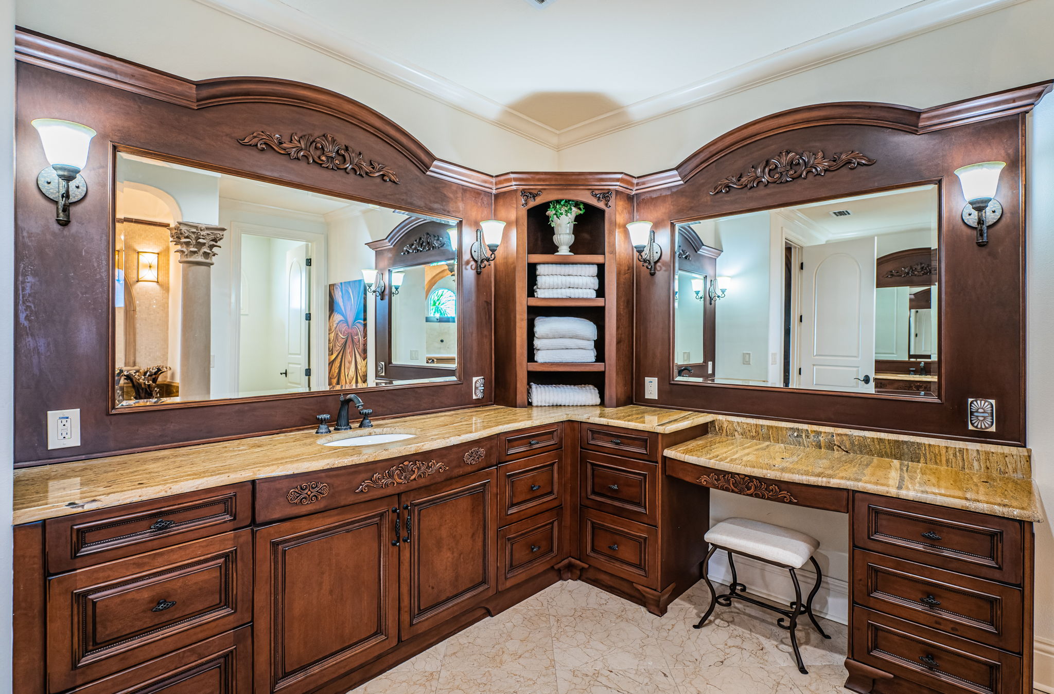 Redington Beach, Florida, 33708, United States, 5 Bedrooms Bedrooms, ,10 BathroomsBathrooms,Residential,For Sale,1697870