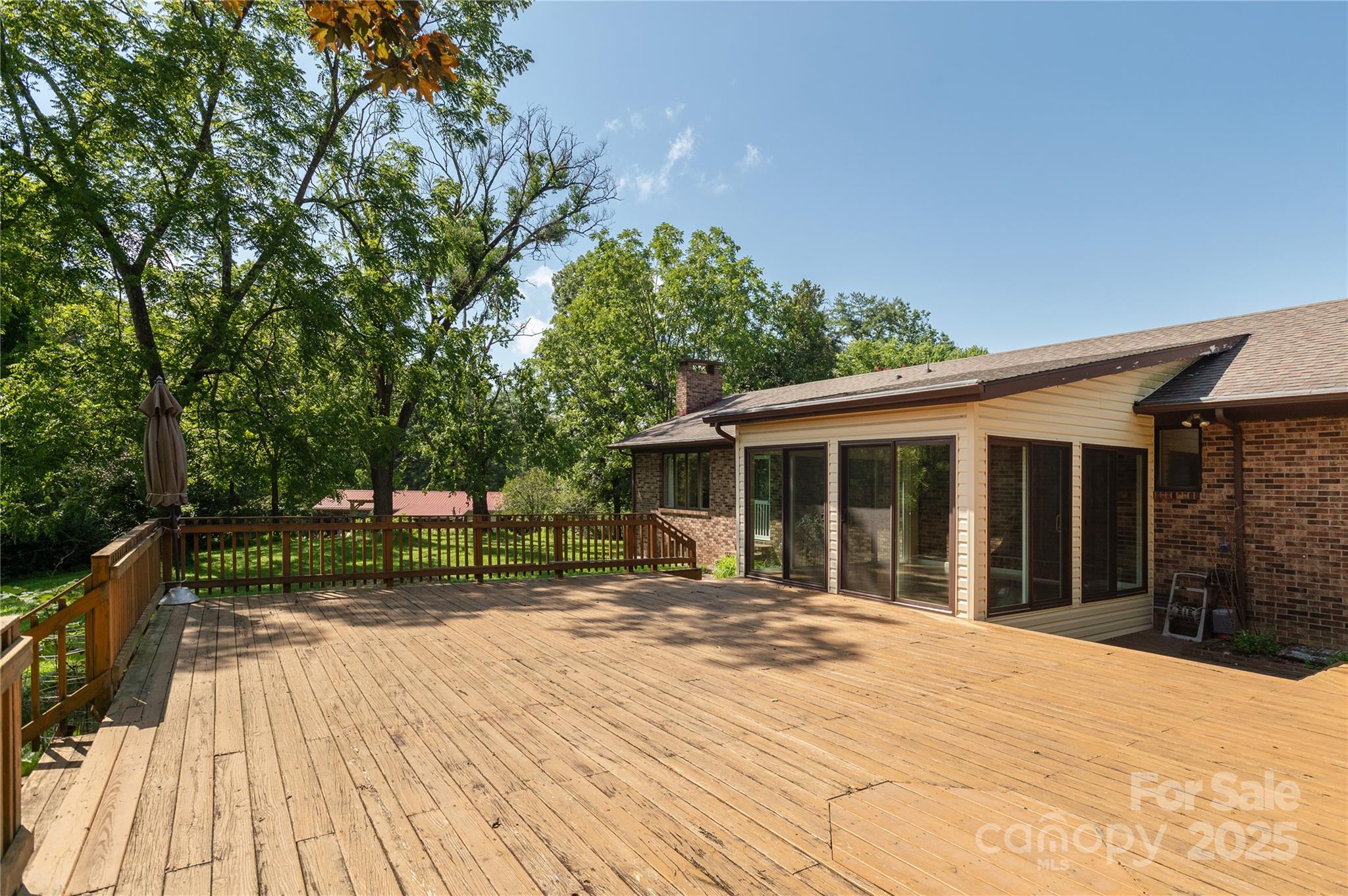 Hendersonville, North Carolina, 28791, United States, 3 Bedrooms Bedrooms, ,2 BathroomsBathrooms,Residential,For Sale,1910646