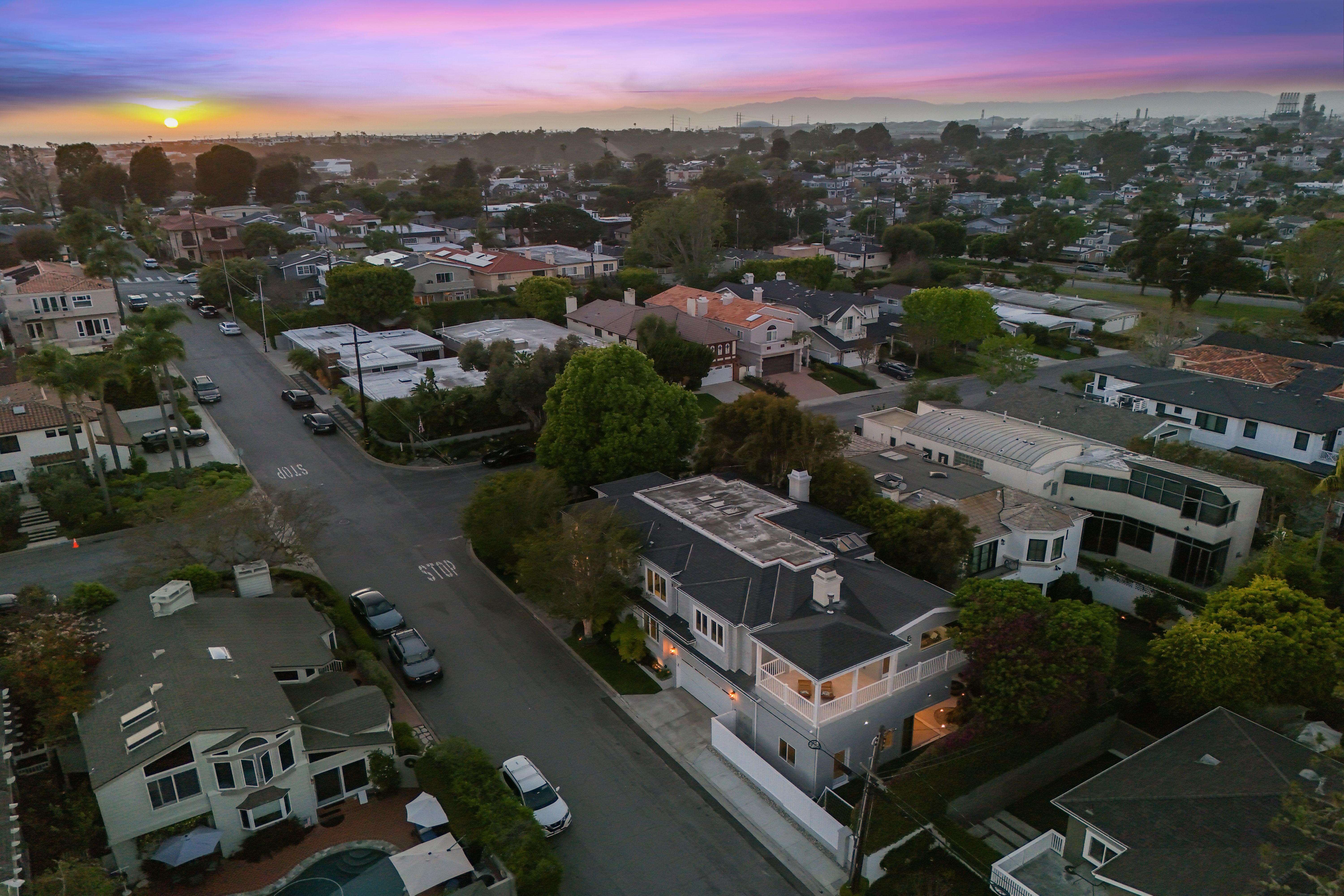  2300 John Street, Manhattan Beach, CA 90266 - 物件實景