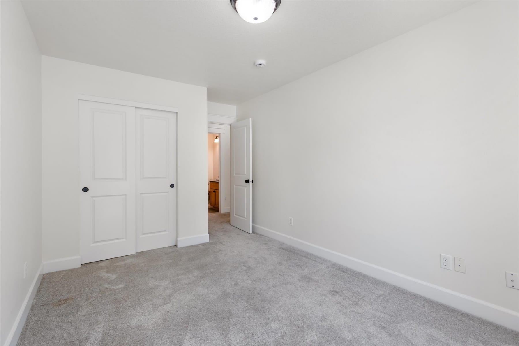  2605 SE 105TH AVE Portland, OR 97266 - 物件實景