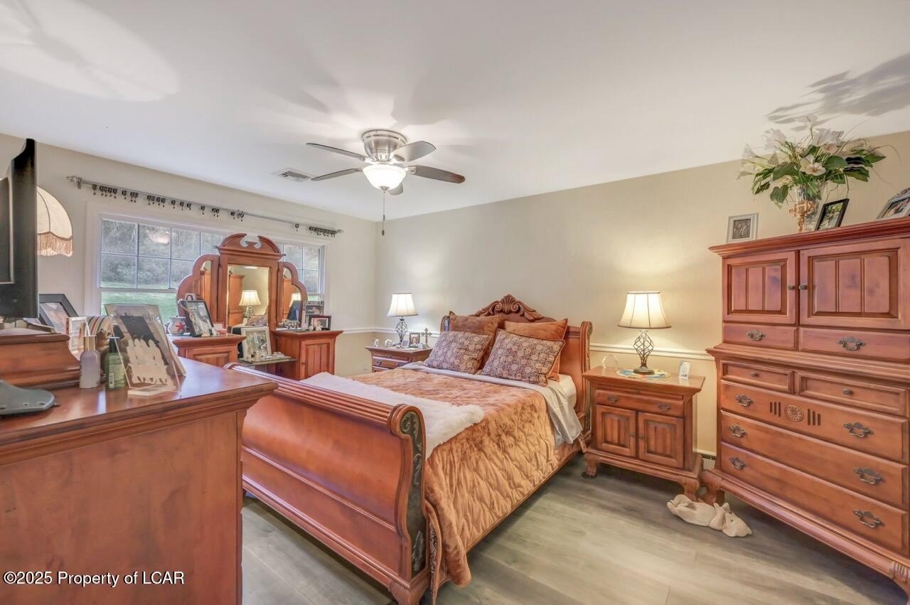 Sugarloaf, Pennsylvania, 18249, United States, 4 Bedrooms Bedrooms, ,3 BathroomsBathrooms,Residential,For Sale,1996756