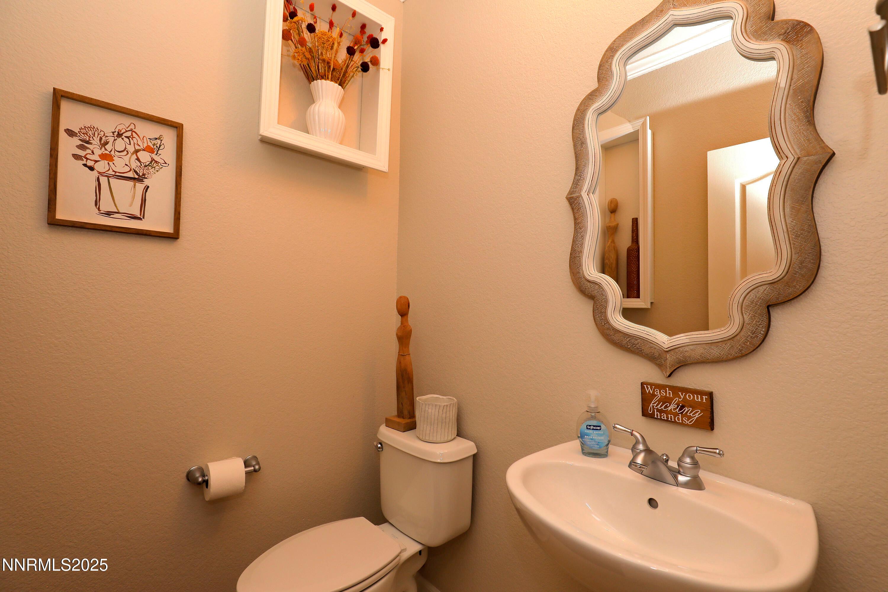 Reno, Nevada, 89521, United States, 4 Bedrooms Bedrooms, ,3 BathroomsBathrooms,Residential,For Sale,1891337