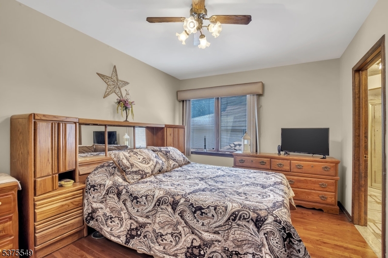 Nutley Twp., New Jersey, 07110, United States, 5 Bedrooms Bedrooms, ,4 BathroomsBathrooms,Residential,For Sale,1906796