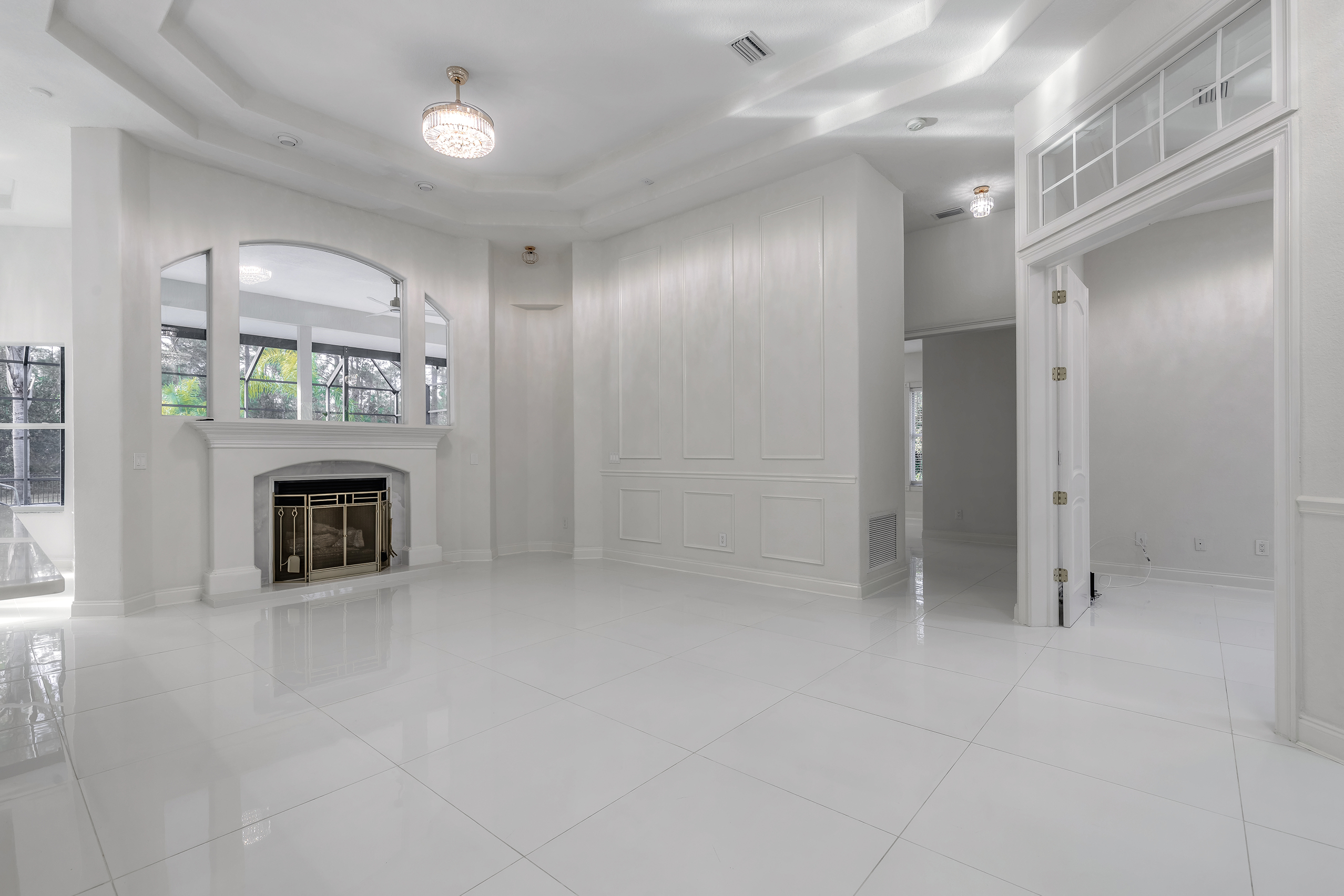 Daytona Beach, Florida, 32124, United States, 5 Bedrooms Bedrooms, ,4 BathroomsBathrooms,Residential,For Sale,2006264