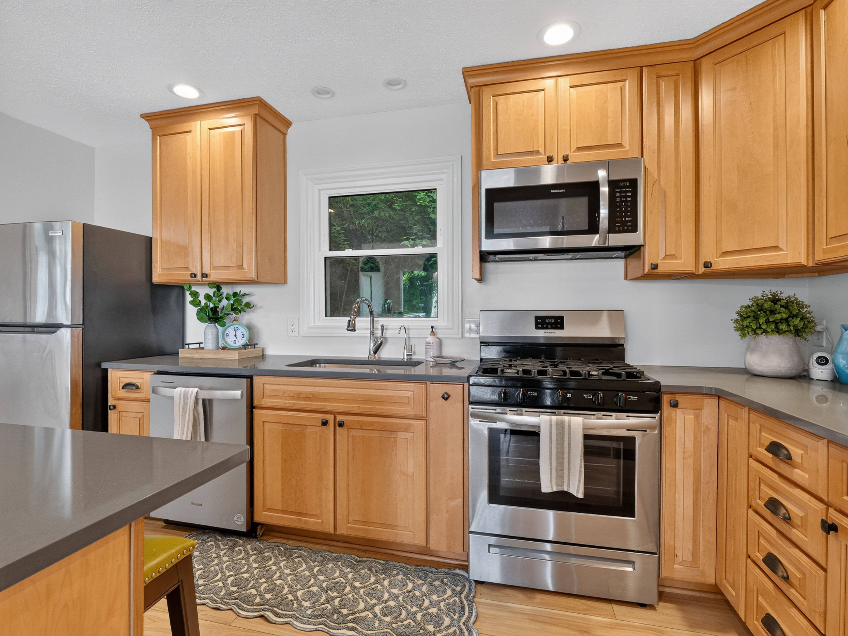  Four Bedroom Webster Lake Home - 物件實景