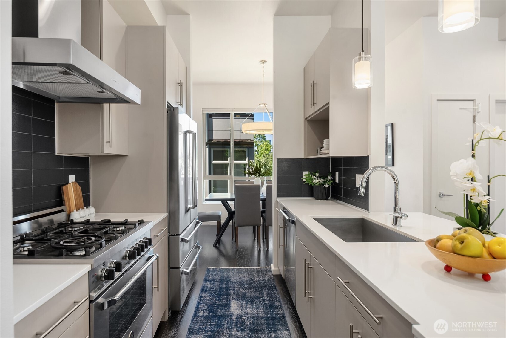 Seattle, Washington, 98122, United States, 3 Bedrooms Bedrooms, ,2 BathroomsBathrooms,Residential,For Sale,1856144