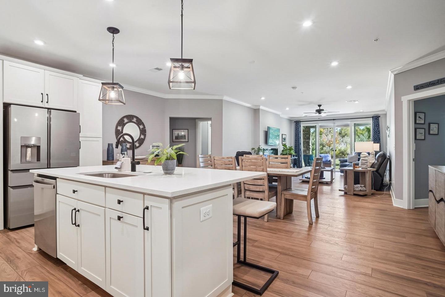 Chester, Maryland, 21619, United States, 2 Bedrooms Bedrooms, ,3 BathroomsBathrooms,Residential,For Sale,1968949