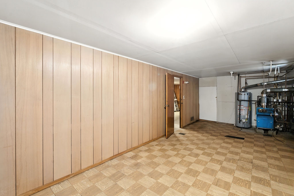 Floral Park, New York, 11001, United States, 3 Bedrooms Bedrooms, ,3 BathroomsBathrooms,Residential,For Sale,1928603