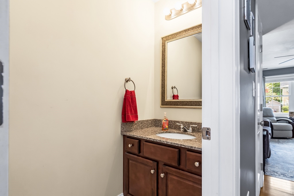 Haverhill, Massachusetts, 01830, United States, 3 Bedrooms Bedrooms, ,3 BathroomsBathrooms,Residential,For Sale,2048419