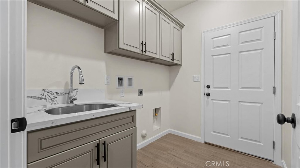 Perris, California, 92570, United States, 4 Bedrooms Bedrooms, ,2 BathroomsBathrooms,Residential,For Sale,1995391