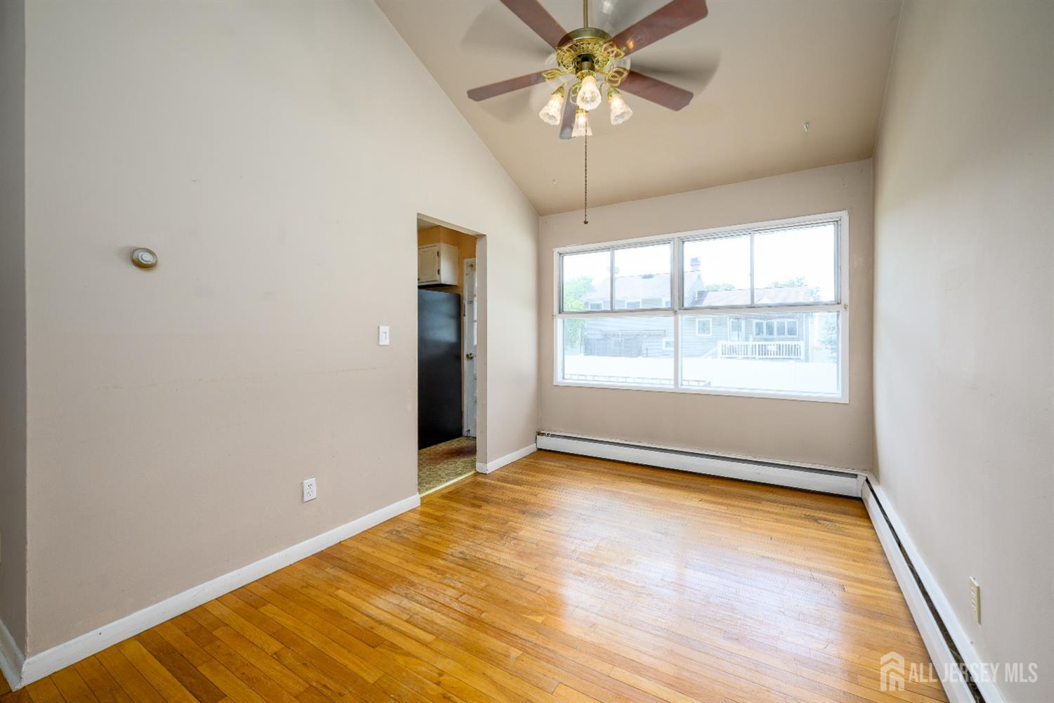 Colonia, New Jersey, 07067, United States, 4 Bedrooms Bedrooms, ,2 BathroomsBathrooms,Residential,For Sale,1961798