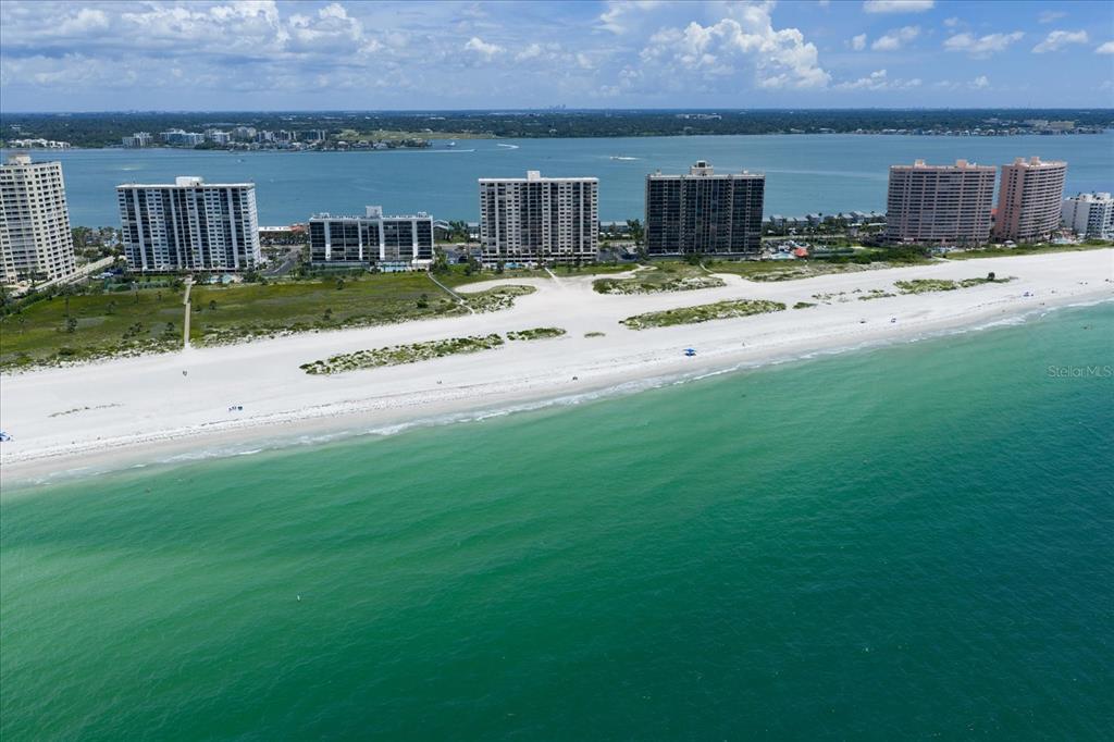 Clearwater Beach, Florida, 33767, United States, 2 Bedrooms Bedrooms, ,2 BathroomsBathrooms,Residential,For Sale,1912090