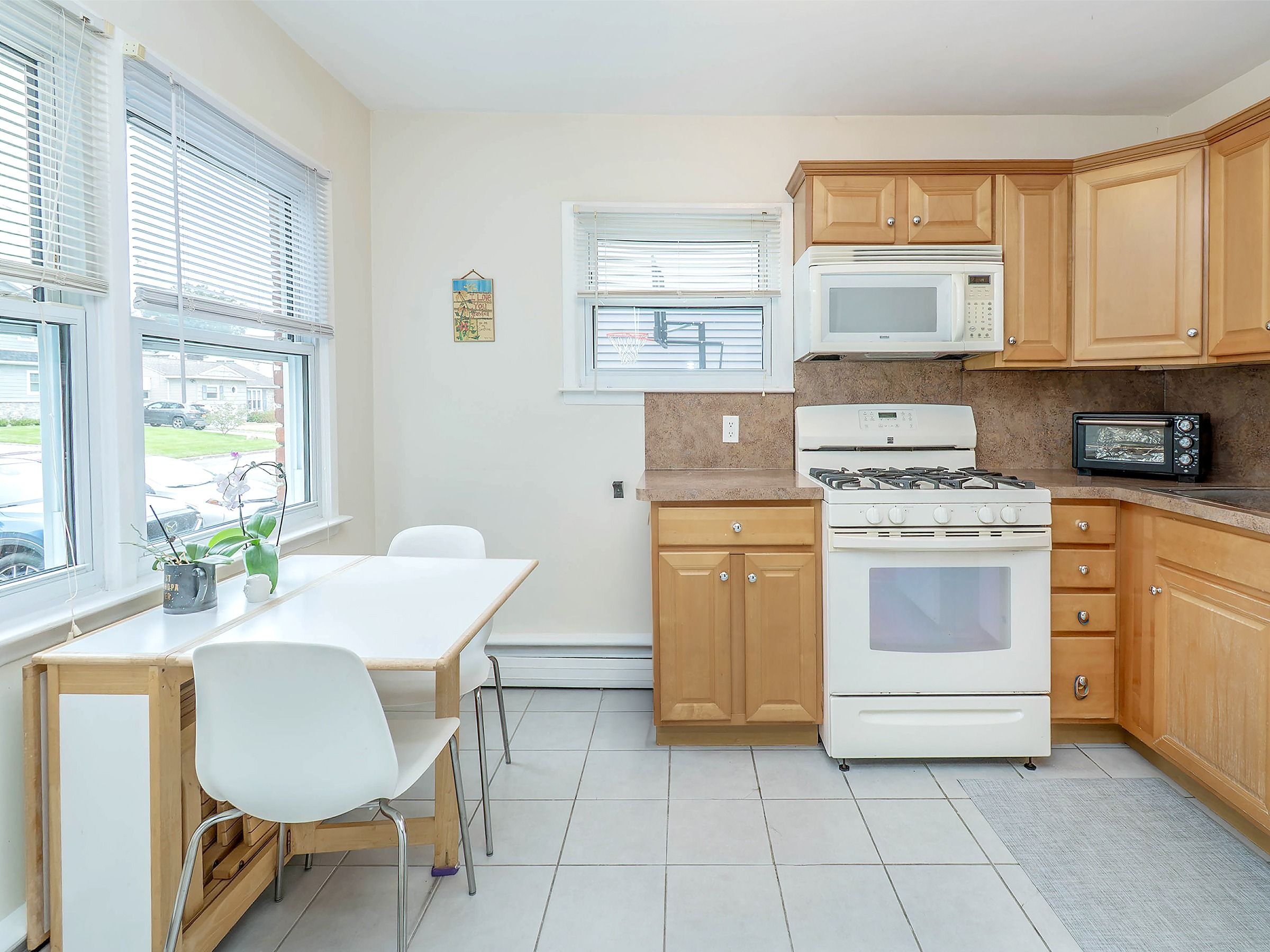  44 Corchaug Avenue, Port Washington, NY, 11050 - 物件實景