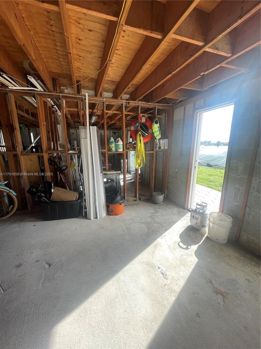 Hialeah, Florida, 33015, United States, 3 Bedrooms Bedrooms, ,2 BathroomsBathrooms,Residential,For Sale,1787509