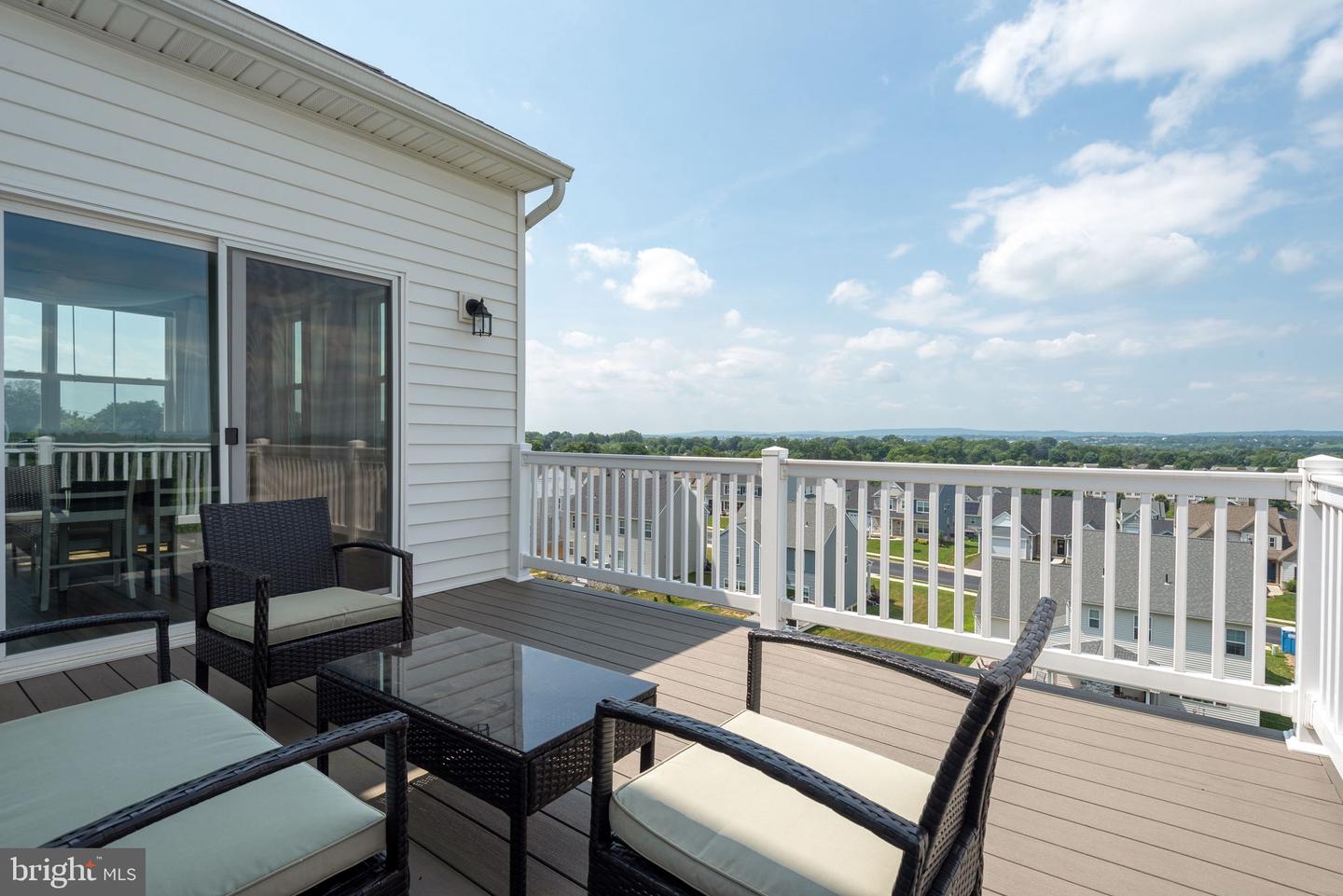 Lititz, Pennsylvania, 17543, United States, 4 Bedrooms Bedrooms, ,3 BathroomsBathrooms,Residential,For Sale,1905987