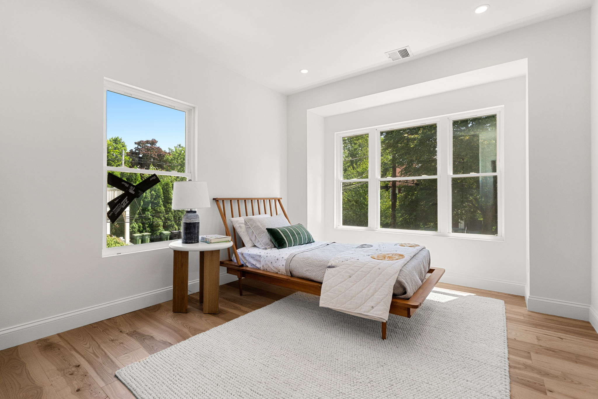  68 Barnard Avenue, Watertown, MA, 02472 - 物件實景
