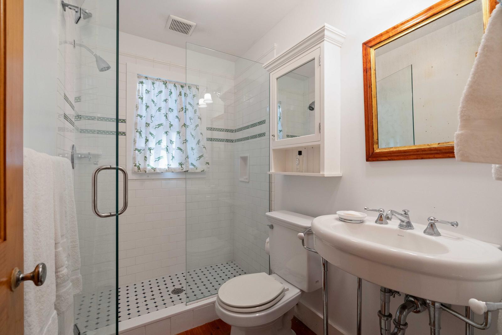 Yemassee, South Carolina, 29945, United States, 6 Bedrooms Bedrooms, ,7 BathroomsBathrooms,Residential,For Sale,1989284