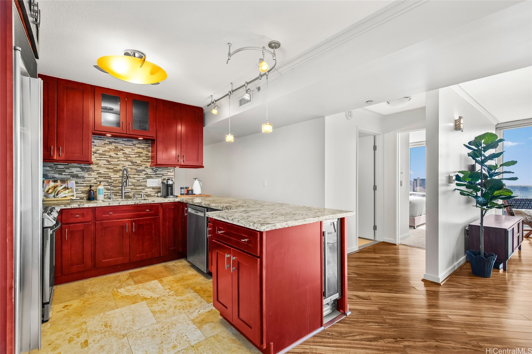 Honolulu, Hawaii, 96814, United States, 2 Bedrooms Bedrooms, ,2 BathroomsBathrooms,Residential,For Sale,2003037