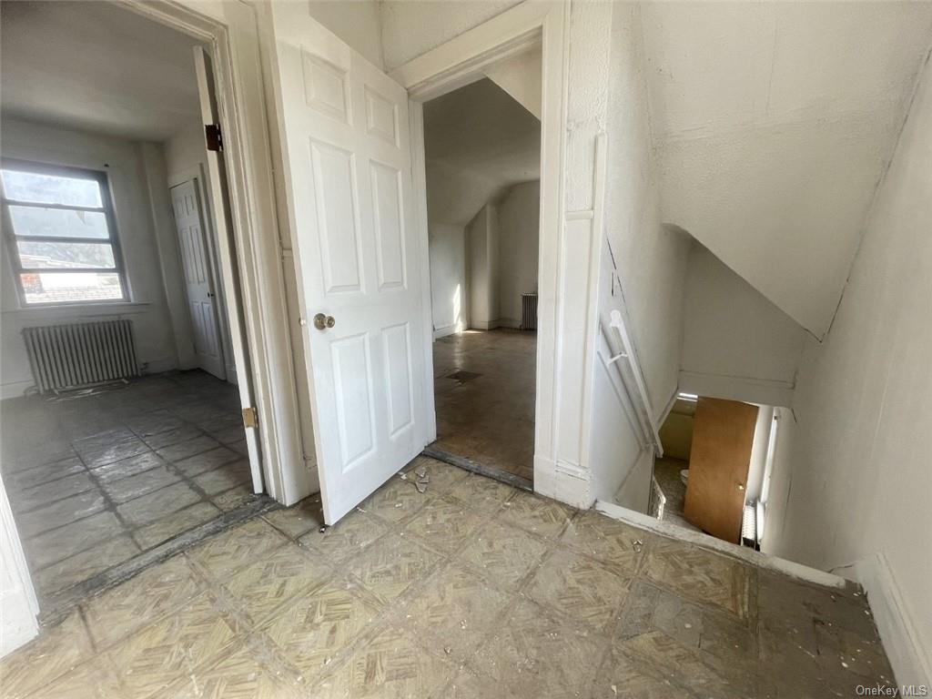 Dobbs Ferry, New York, 10522, United States, 4 Bedrooms Bedrooms, ,2 BathroomsBathrooms,Residential,For Sale,1888691