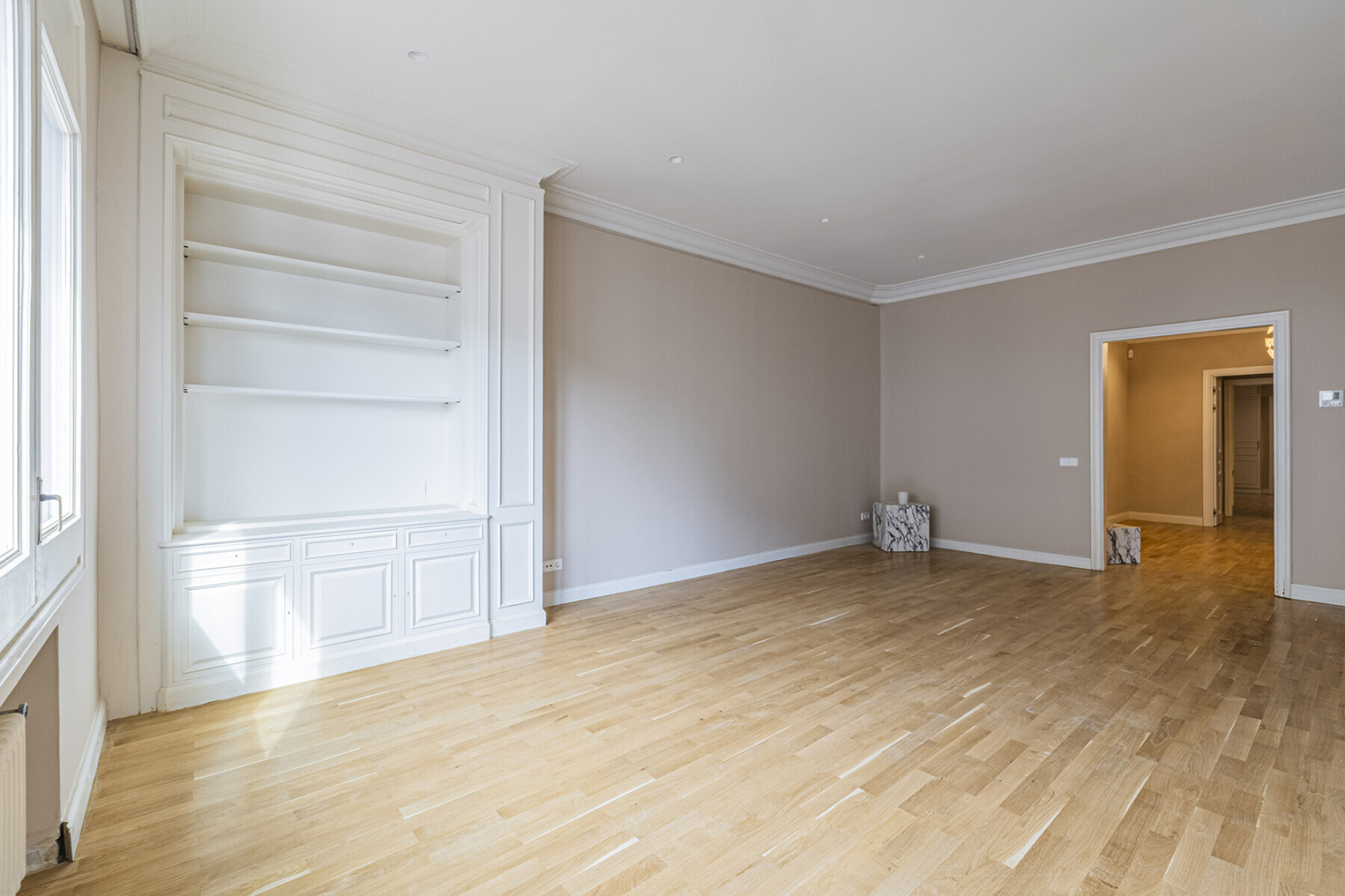  Renovated high-rise apartment in a stately building in Eixample. - 物件實景