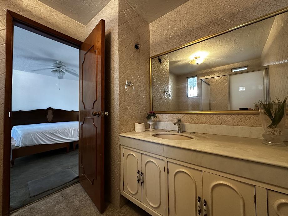 Zapopan, Jalisco, 45050, Mexico, 4 Bedrooms Bedrooms, ,4 BathroomsBathrooms,Residential,For Sale,1821564
