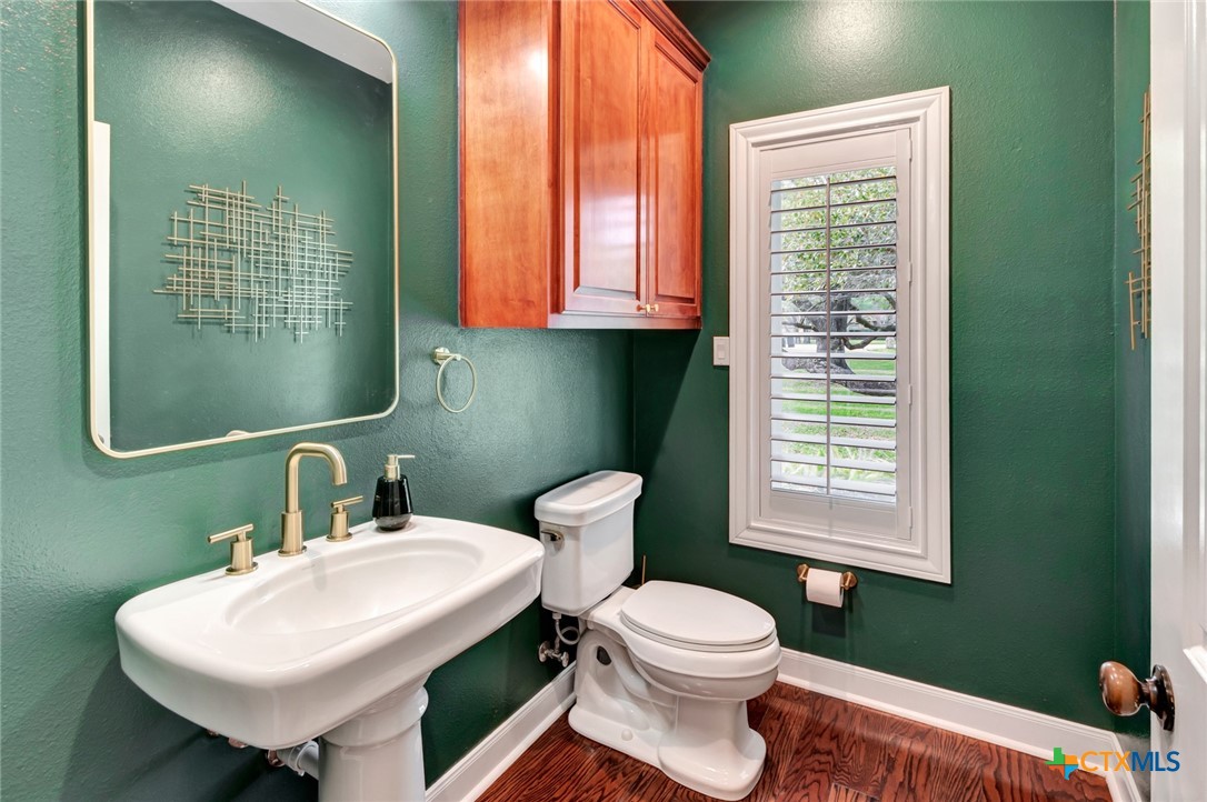Inez, Texas, 77968, United States, 3 Bedrooms Bedrooms, ,3 BathroomsBathrooms,Residential,For Sale,1760733